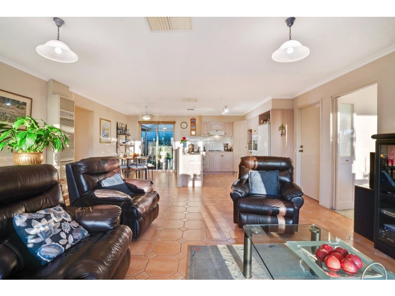 65 Greenfield Rise, Aberfoyle Park SA 5159