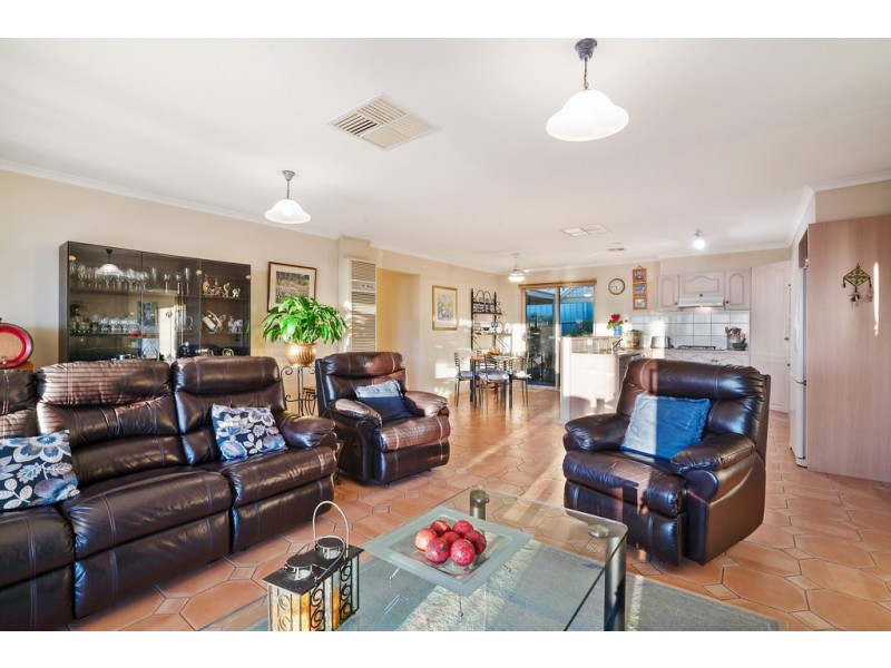 65 Greenfield Rise, Aberfoyle Park SA 5159