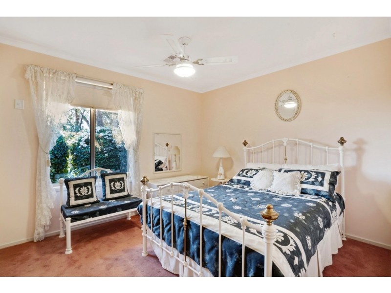 65 Greenfield Rise, Aberfoyle Park SA 5159