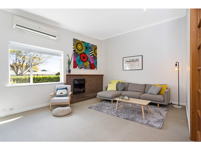 35 Hill Avenue, Cumberland Park SA 5041