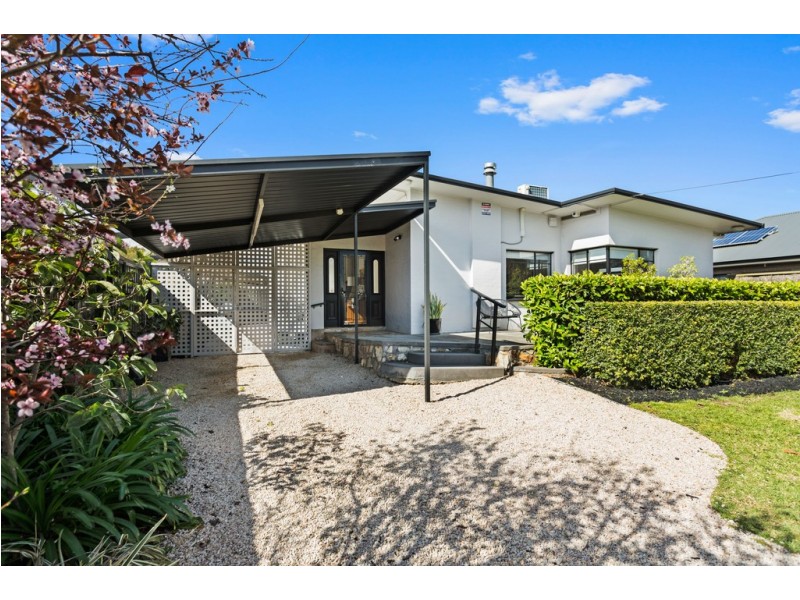 35 Hill Avenue, Cumberland Park SA 5041