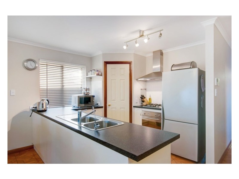 11 Verdant Parade, Woodcroft SA 5162