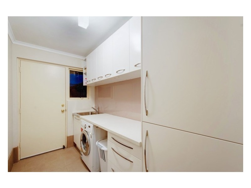 11 Verdant Parade, Woodcroft SA 5162