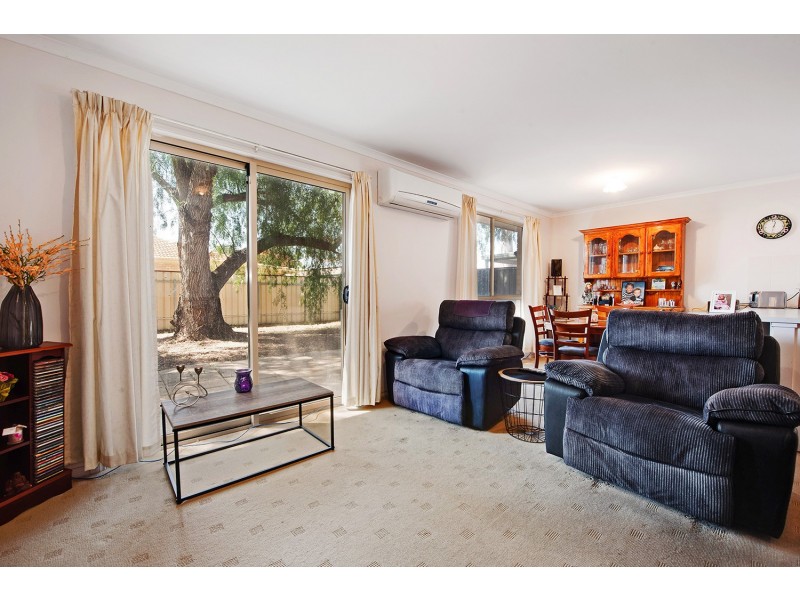 2/77 Kings Road, Salisbury Downs SA 5108