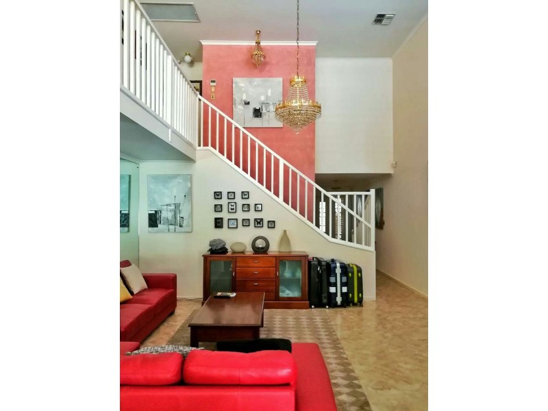 12 Carrondown Walk, Brompton SA 5007
