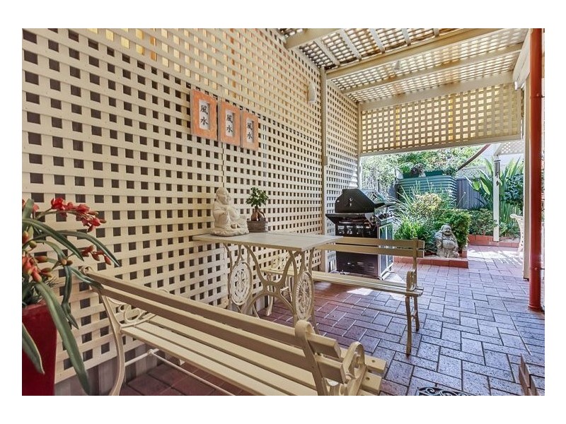 12 Carrondown Walk, Brompton SA 5007
