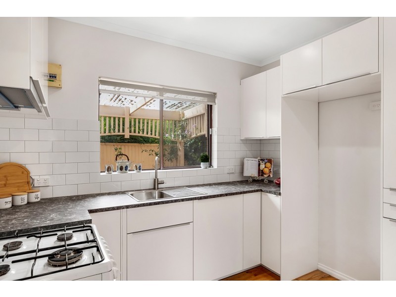 2/21 Cambridge Tce, Kingswood SA 5062