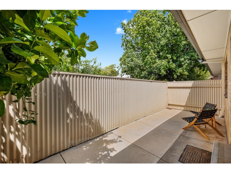 2/21 Cambridge Tce, Kingswood SA 5062