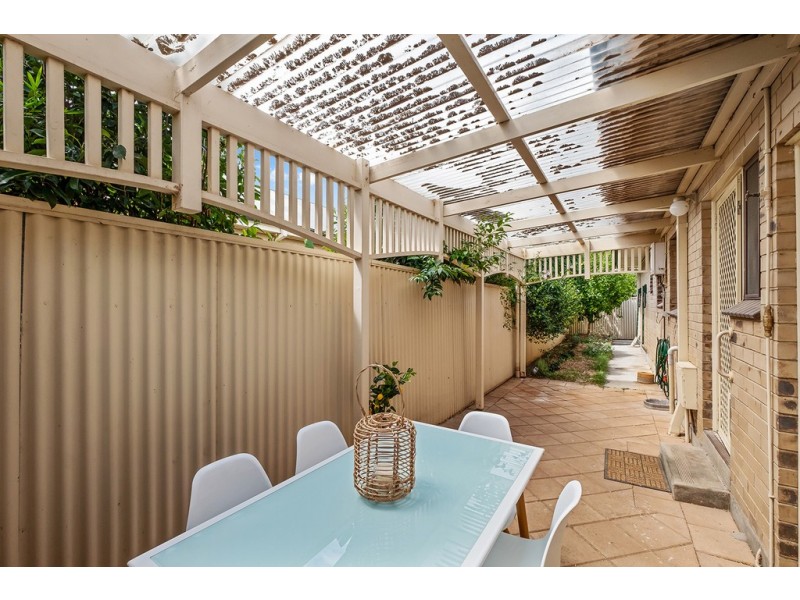 2/21 Cambridge Tce, Kingswood SA 5062