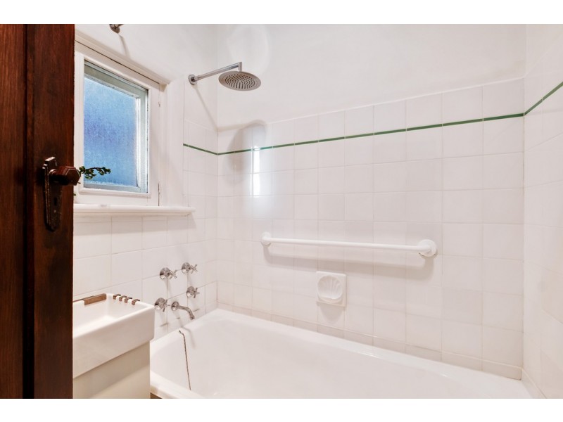 11 Africaine Avenue, Everard Park SA 5035