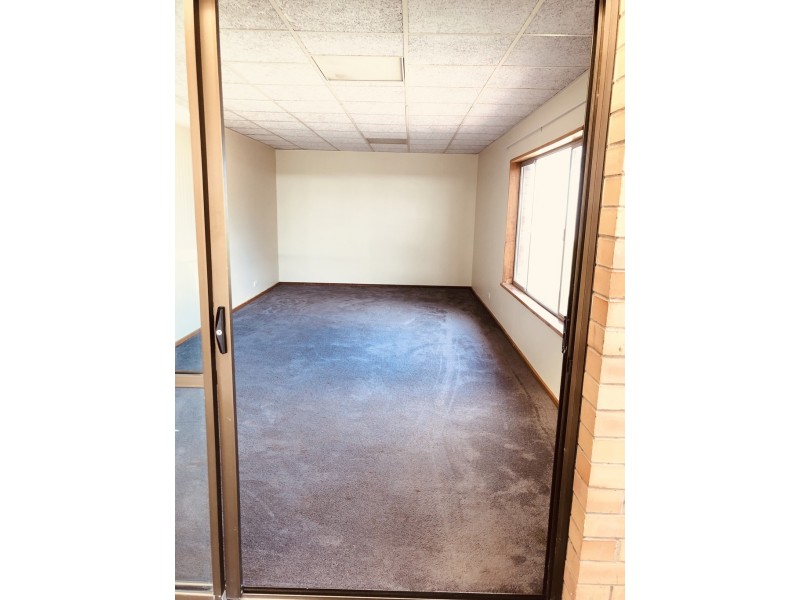 7 Russ Avenue, Seaton SA 5023