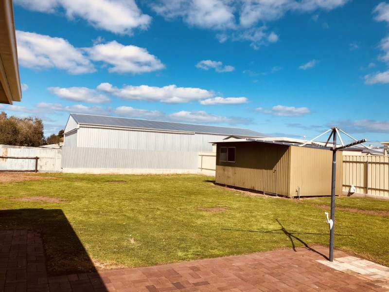 7 Russ Avenue, Seaton SA 5023
