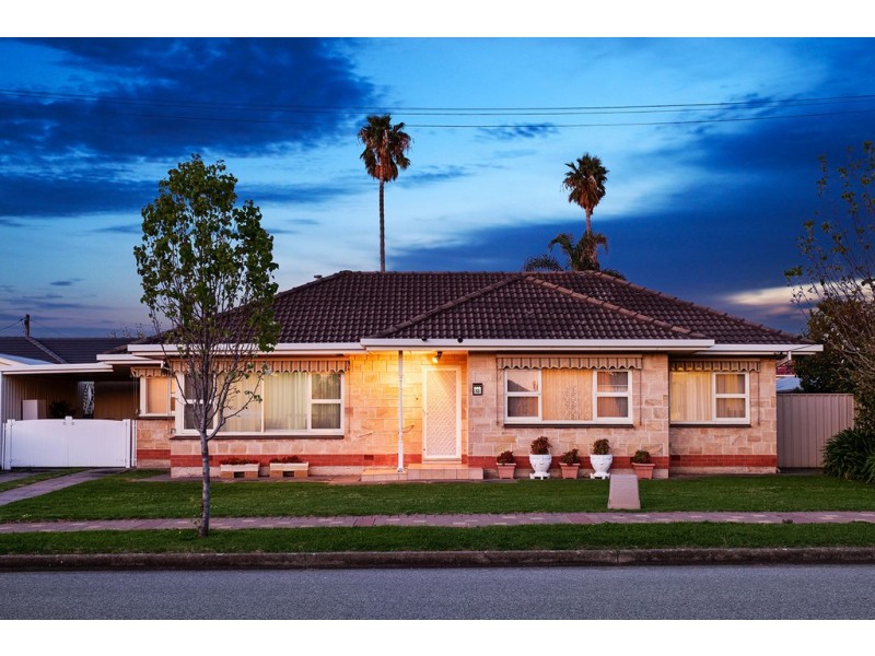 12 Seccafien Avenue, Marion SA 5043