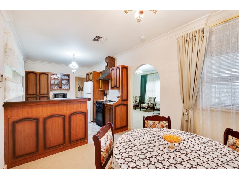 12 Seccafien Avenue, Marion SA 5043