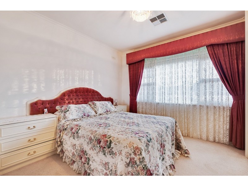 12 Seccafien Avenue, Marion SA 5043