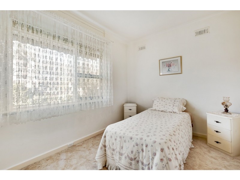 12 Seccafien Avenue, Marion SA 5043