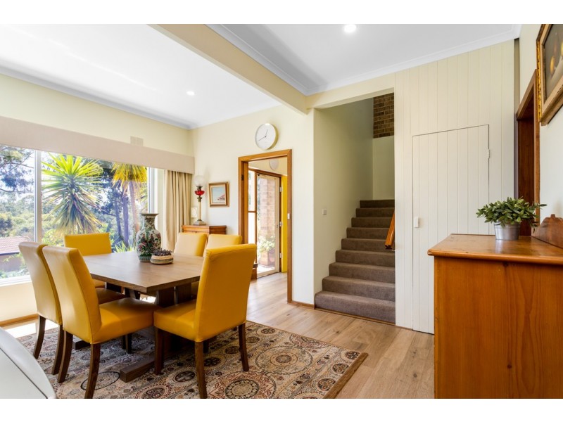 1 Woodland Court, Torrens Park SA 5062