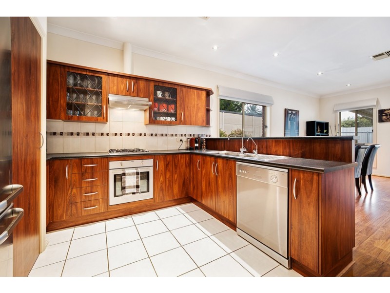 2 Quintus Terrace, Dover Gardens SA 5048