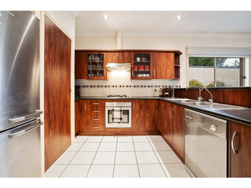 2 Quintus Terrace, Dover Gardens SA 5048