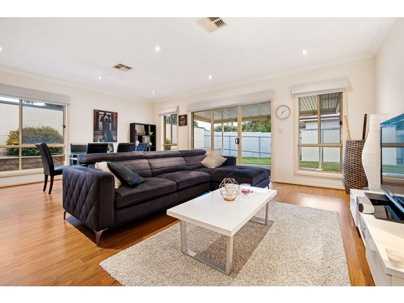 2 Quintus Terrace, Dover Gardens SA 5048