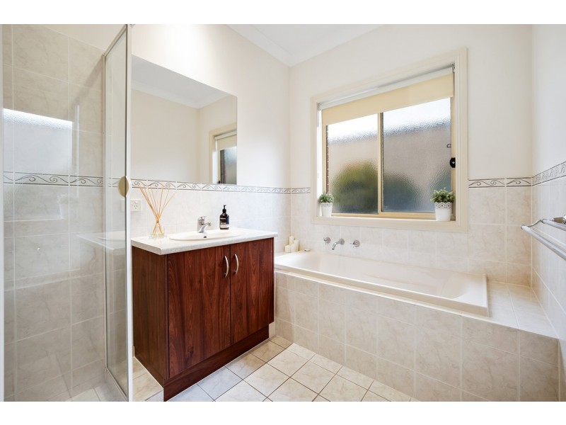 2 Quintus Terrace, Dover Gardens SA 5048