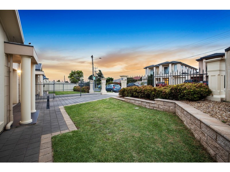 2 Quintus Terrace, Dover Gardens SA 5048