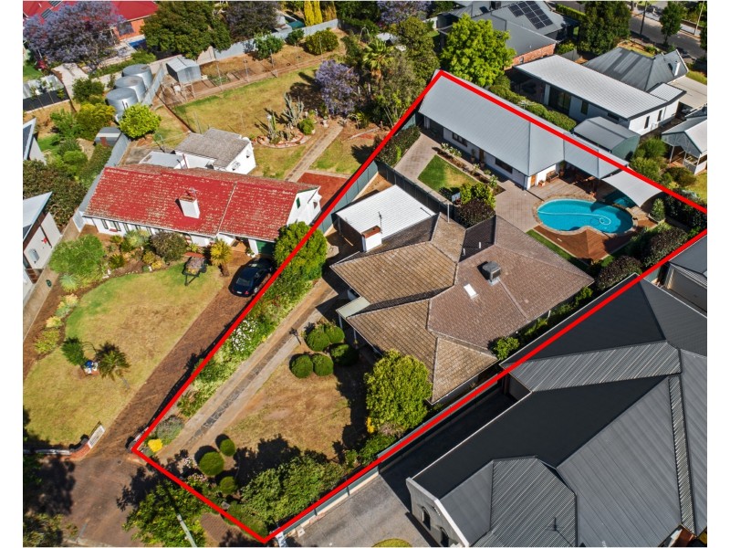 9 Holme Avenue, Lower Mitcham SA 5062