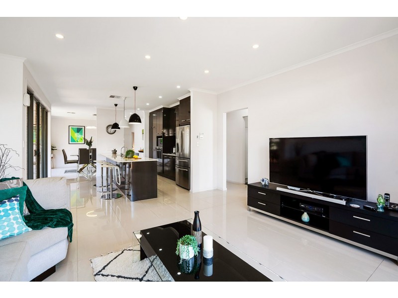 37 Craigburn Road, Craigburn Farm SA 5051