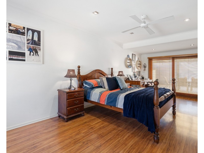 16 Stirling Avenue, Sellicks Beach SA 5174