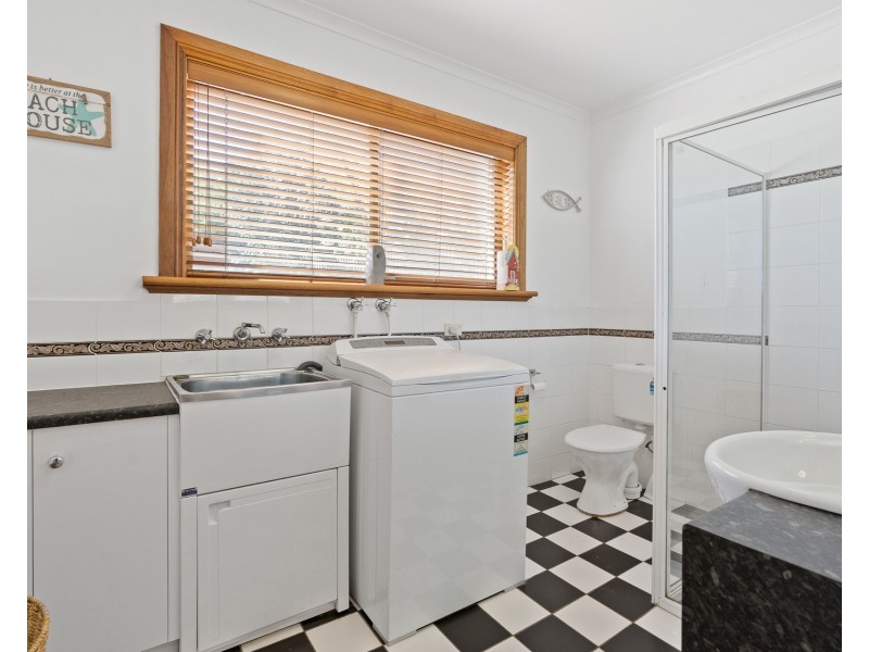 16 Stirling Avenue, Sellicks Beach SA 5174