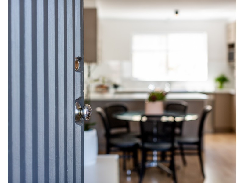 2/142 Anzac Highway (Wellington St frontage), Glandore SA 5037