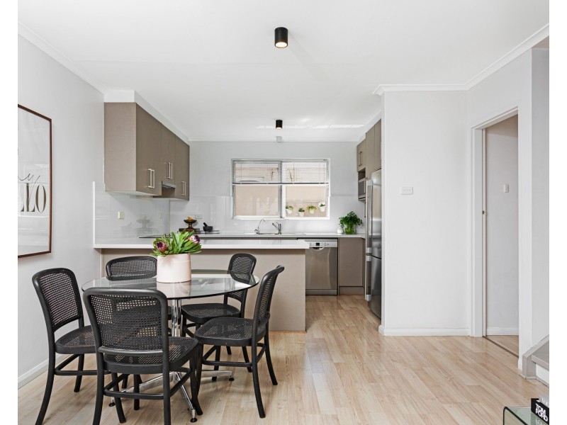 2/142 Anzac Highway (Wellington St frontage), Glandore SA 5037