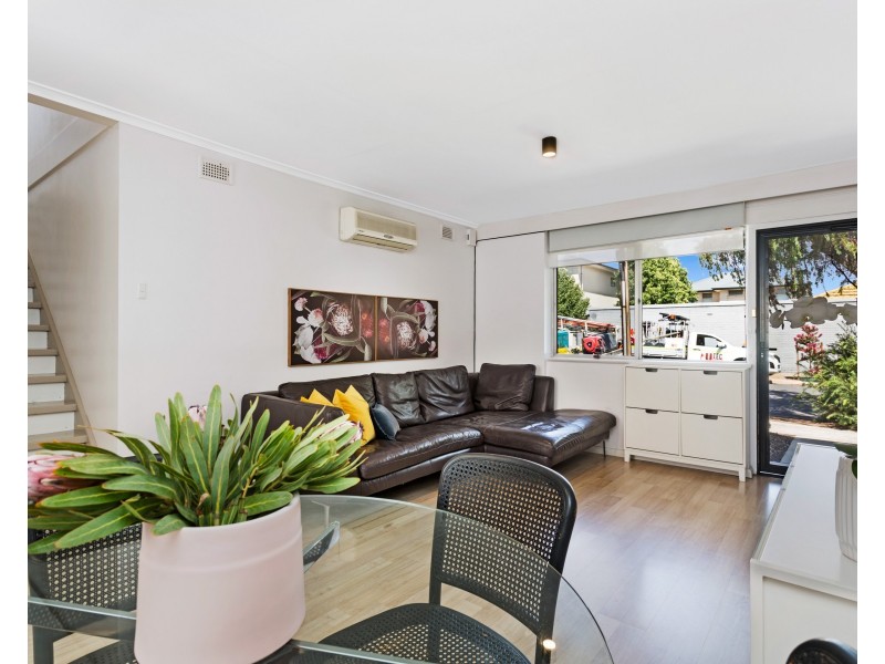 2/142 Anzac Highway (Wellington St frontage), Glandore SA 5037