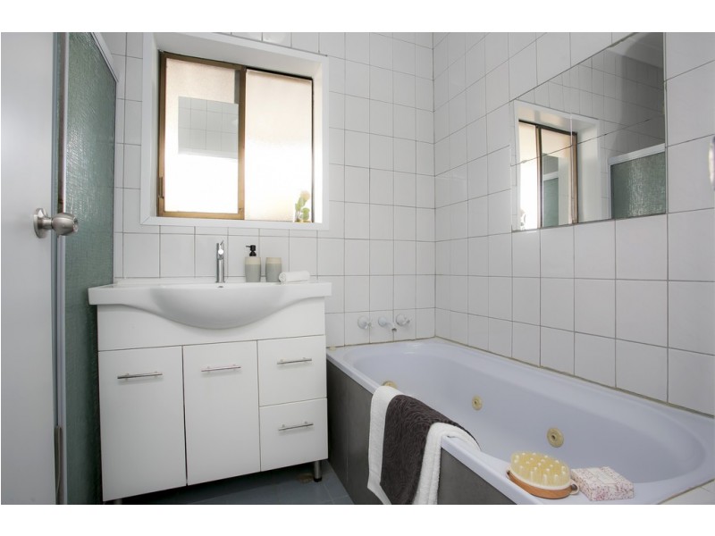 42 Adelaide Terrace, Pasadena SA 5042