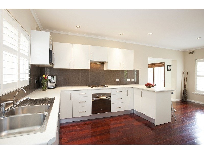 2 Winding Way, Belair SA 5052