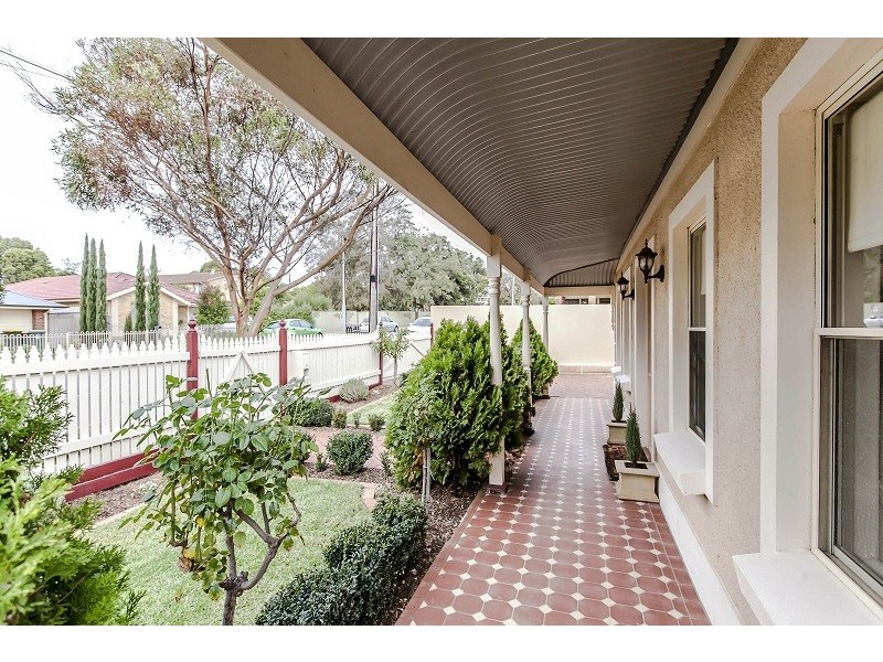 18 Seaforth Avenue, Dover Gardens SA 5048