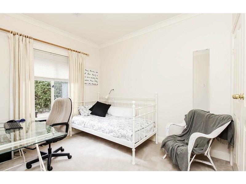 18 Seaforth Avenue, Dover Gardens SA 5048