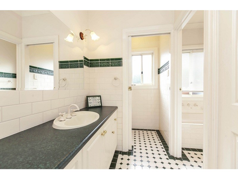 18 Seaforth Avenue, Dover Gardens SA 5048