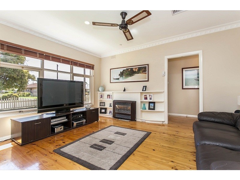 37 Sampson Road, Mitchell Park SA 5043