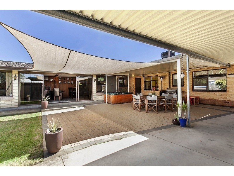 37 Sampson Road, Mitchell Park SA 5043