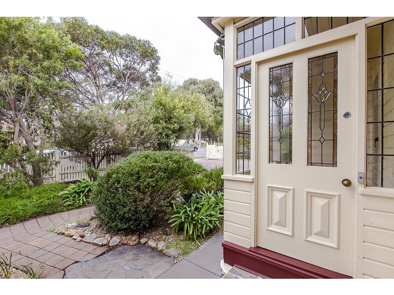 32 Dalkeith Avenue, Dover Gardens SA 5048