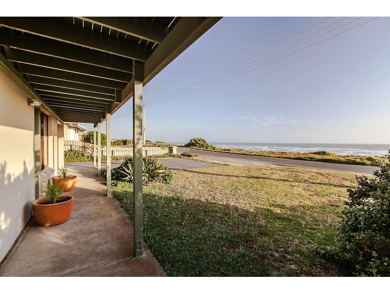 130 Surfers Parade, Middleton SA 5213