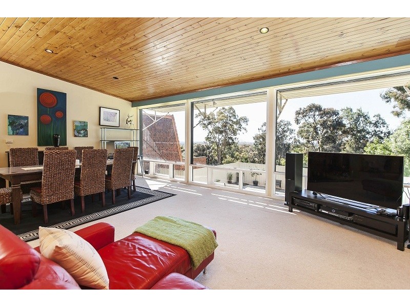 28 Barretts Road, Torrens Park SA 5062