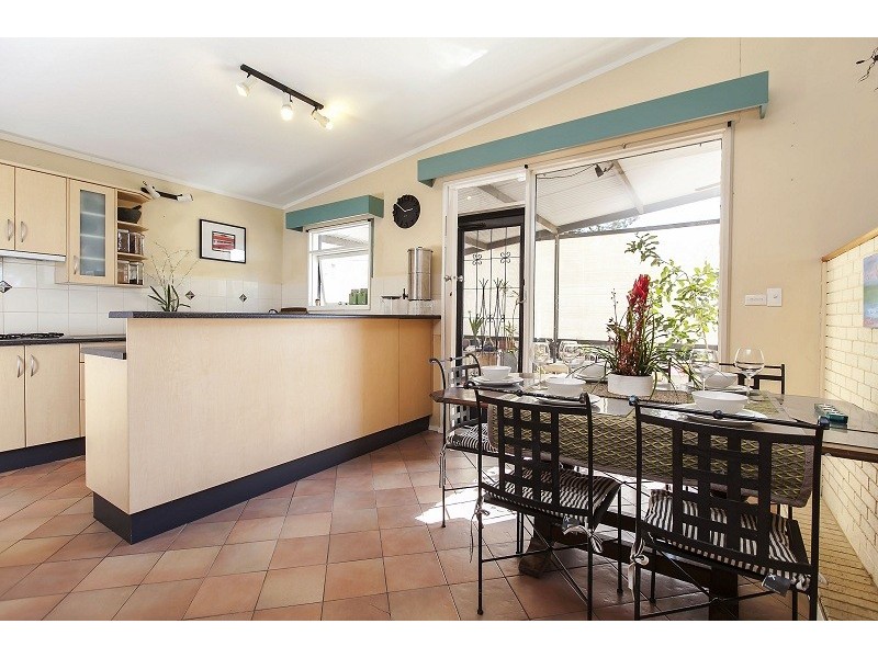 28 Barretts Road, Torrens Park SA 5062