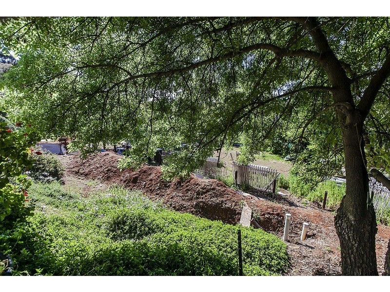 28 Barretts Road, Torrens Park SA 5062