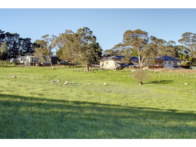 233 Piggott Range Road, Clarendon SA 5157