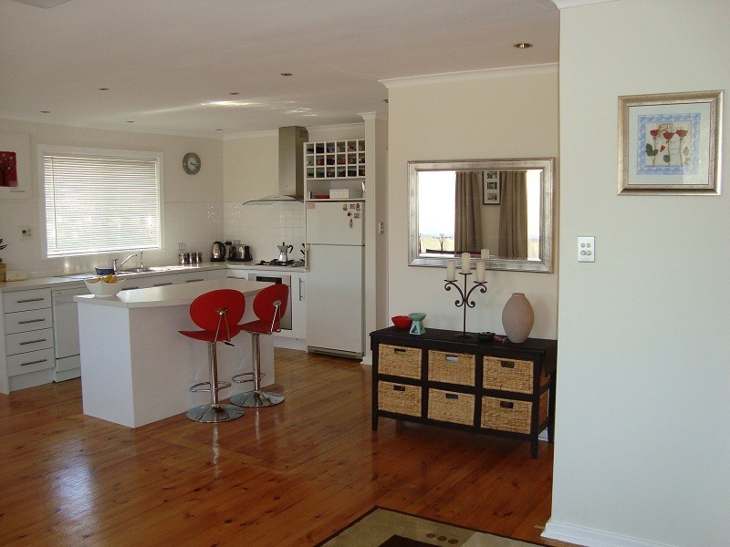 8 Gretel Crescent, Hallett Cove SA 5158
