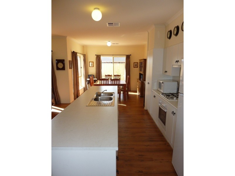 10 Dock Road, Seaford Meadows SA 5169