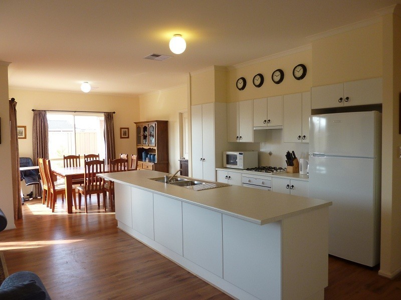 10 Dock Road, Seaford Meadows SA 5169