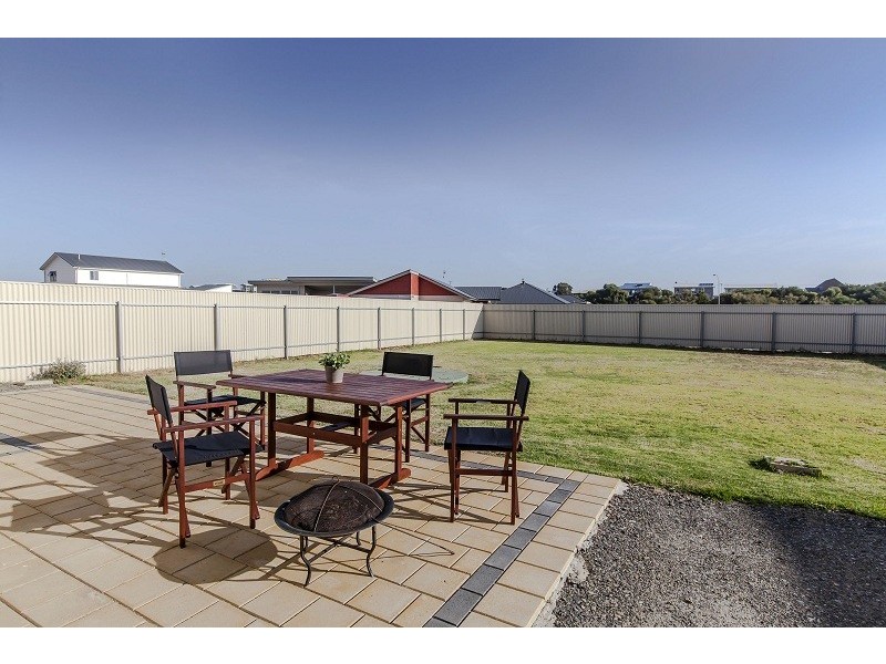 27 Offshore Drive, Middleton SA 5213
